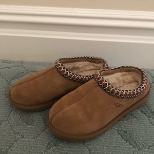 Tan Ugg Tasman Slippers (Moccasins)